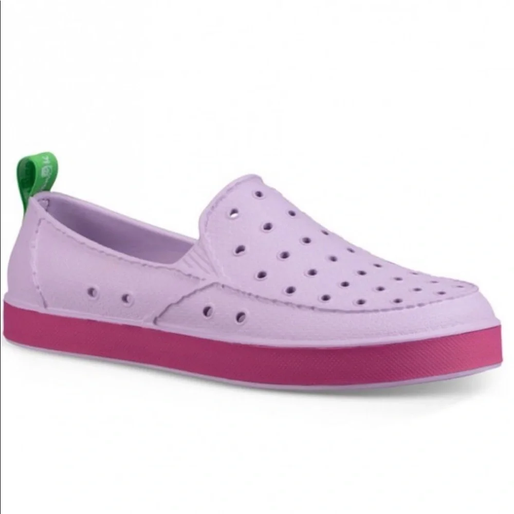 Sanuk Lil Walker in Lavender/Cactus Flower